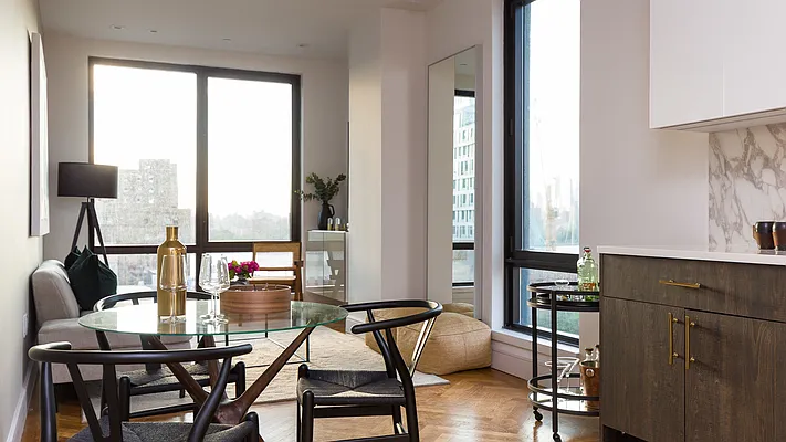 Rented by Nooklyn NYC LLC | media 17