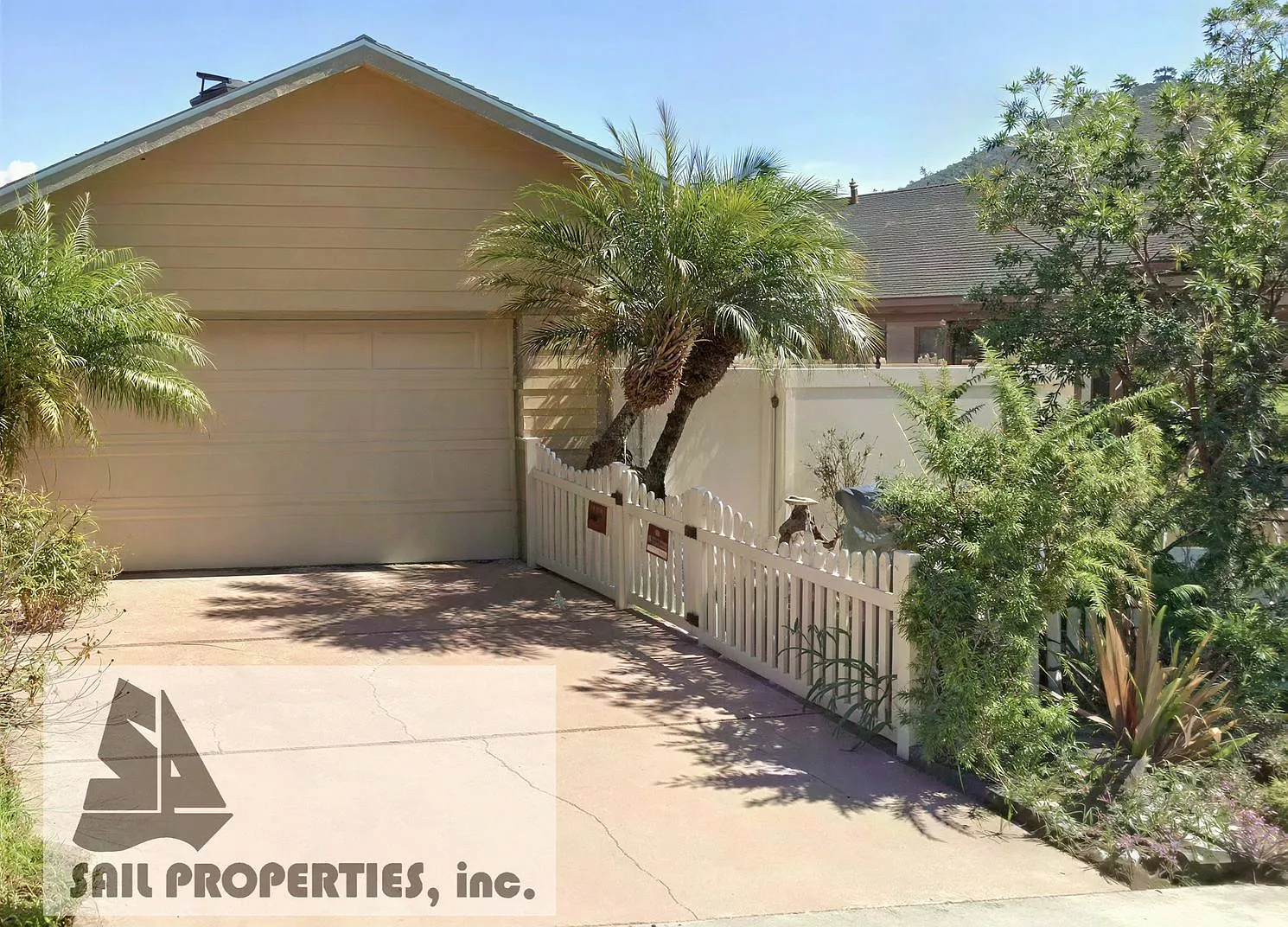 1508 Lakeside — Photo 1