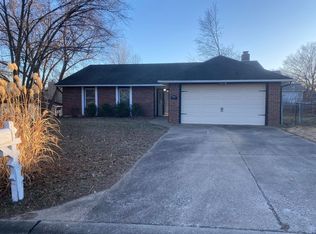 4604 Salem Dr, Columbia, MO 65203