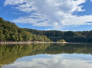 Winningham Rd, Byrdstown, TN 38549