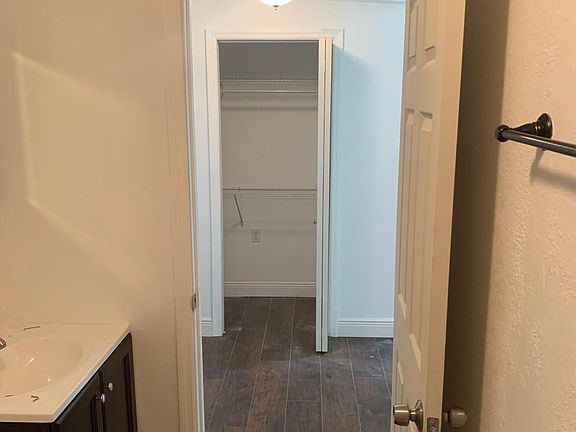 5th image of 640 NE 145th St #2