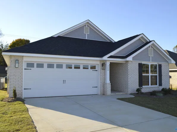 208 Poppy Trl, Meridianville, AL 35759