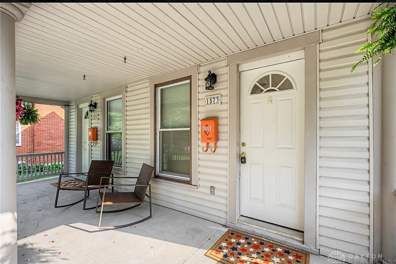 2 bed, 960 sqft, $1,650 — Photo 3