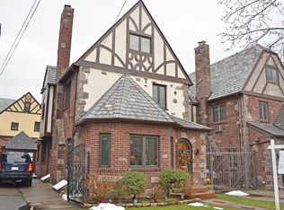 16716 29th Ave, Flushing, NY 11358