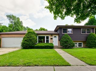 471 Forest Preserve Dr, Wood Dale, IL 60191