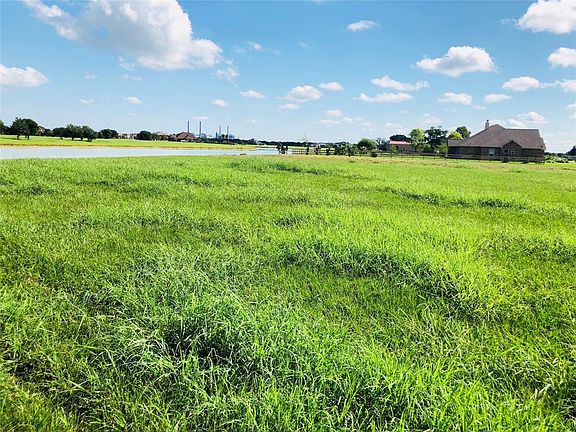 4th image of 6906 Brazos Lakes Dr