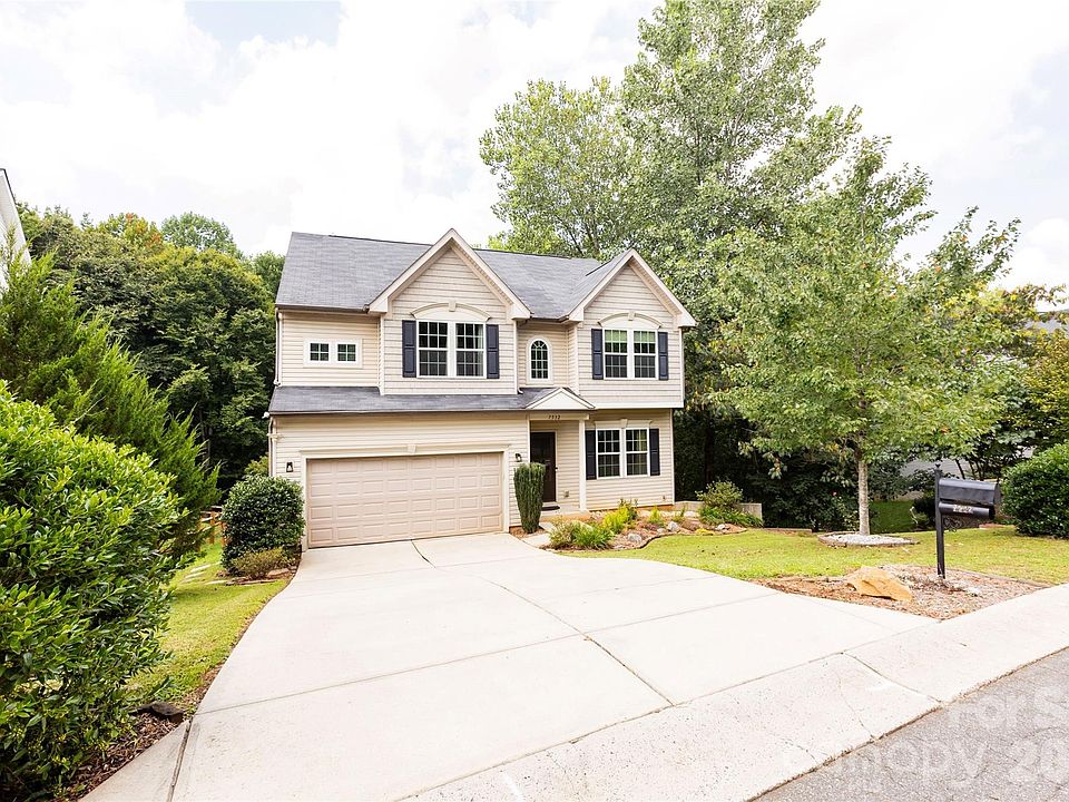 1st image of 7532 W Berkeley Rd