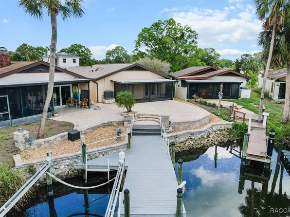11546 W Clubview Dr, Homosassa, FL 34448