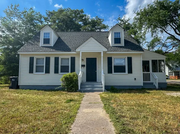 525 E Cawson St, Hopewell, VA 23860