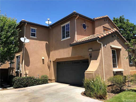 3rd image of 27275 Valderrama Dr