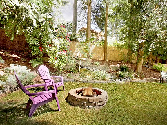 4th image of 19524 38th Ave NE