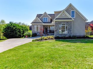 1719 Burnside Dr, Maryville, TN 37801