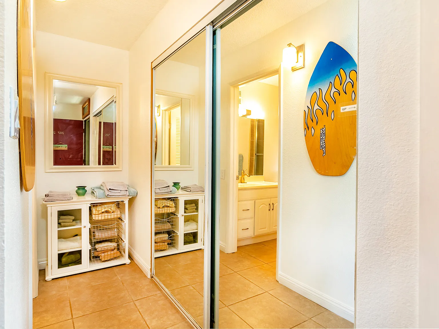Studio, 440 sqft, $2,400 — Photo 4