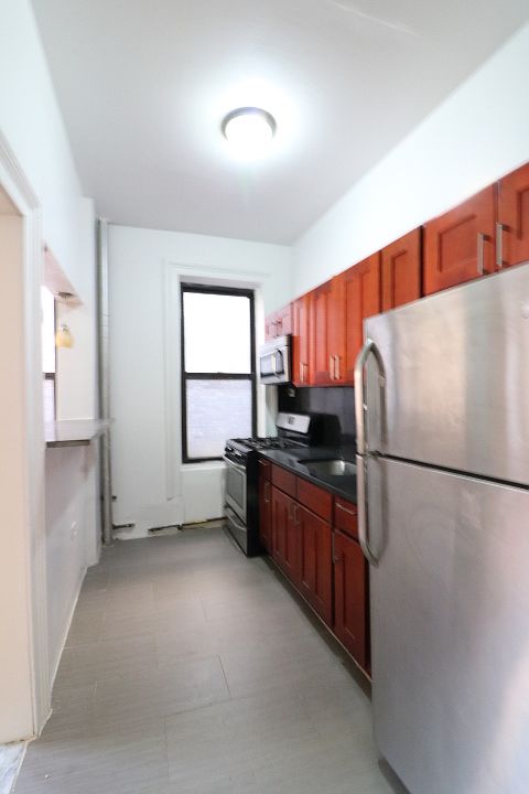 1st image of 374 W 46th St #3EE