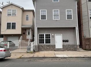 148 5th St FLOOR 1, Elizabethport, NJ 07206