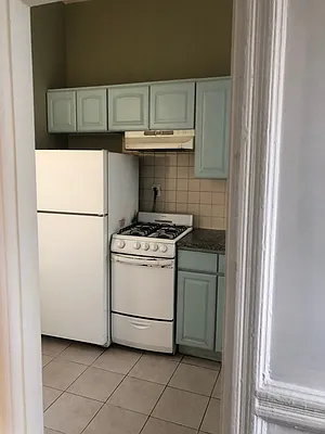 Rented by Batra Group Inc | media 10