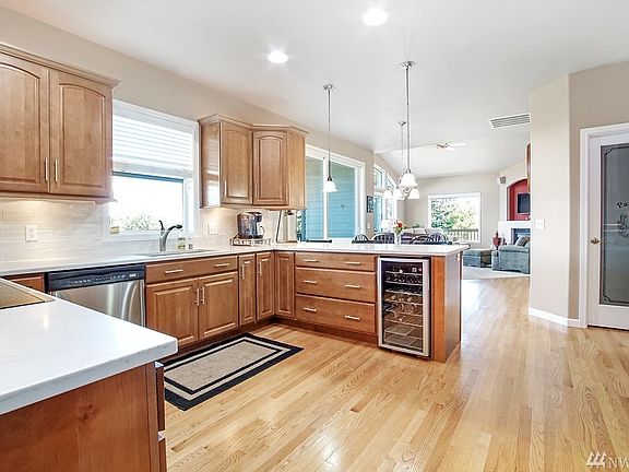 4th image of 6515 A Street Ct NE