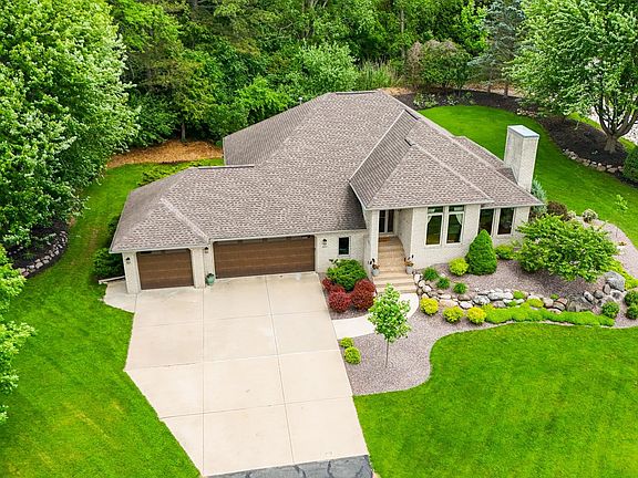 4th image of 4000 Buckeye Way