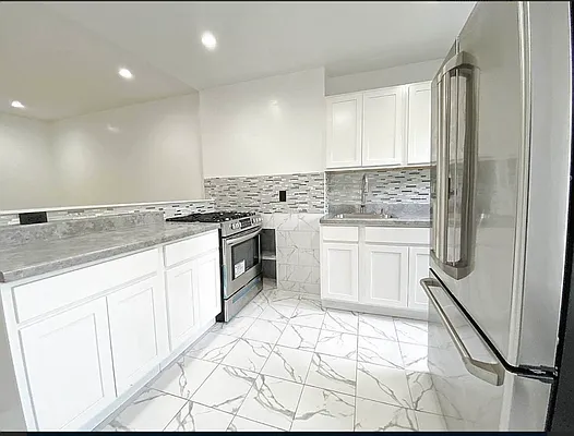 Rented by Corcoran | media 7