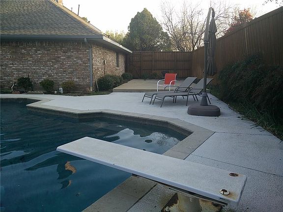 5th image of 3813 Camino Dr