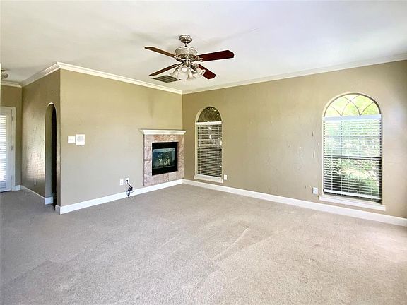 5th image of 5 Eagles Aerie Ct