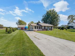 240 N Coy Rd, Oregon, OH 43616