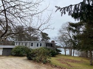 352 Mashpee Neck Rd, Mashpee, MA 02649