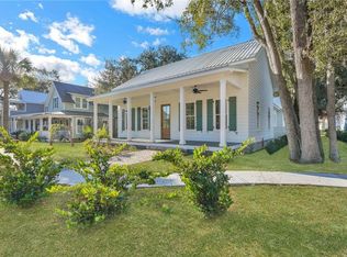 57 Yellow Bluff Dr, Midway, GA 31320