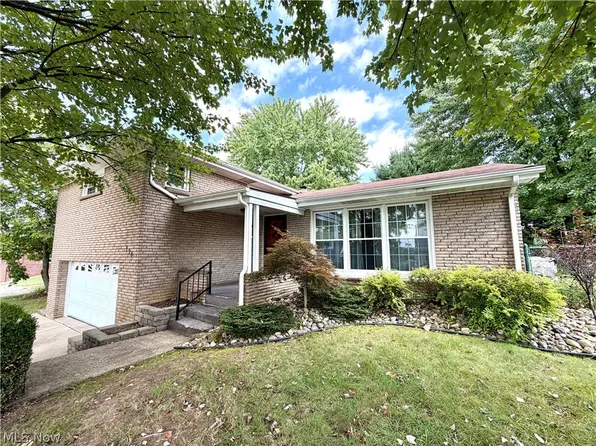 136 Marie Ave, Weirton, WV 26062