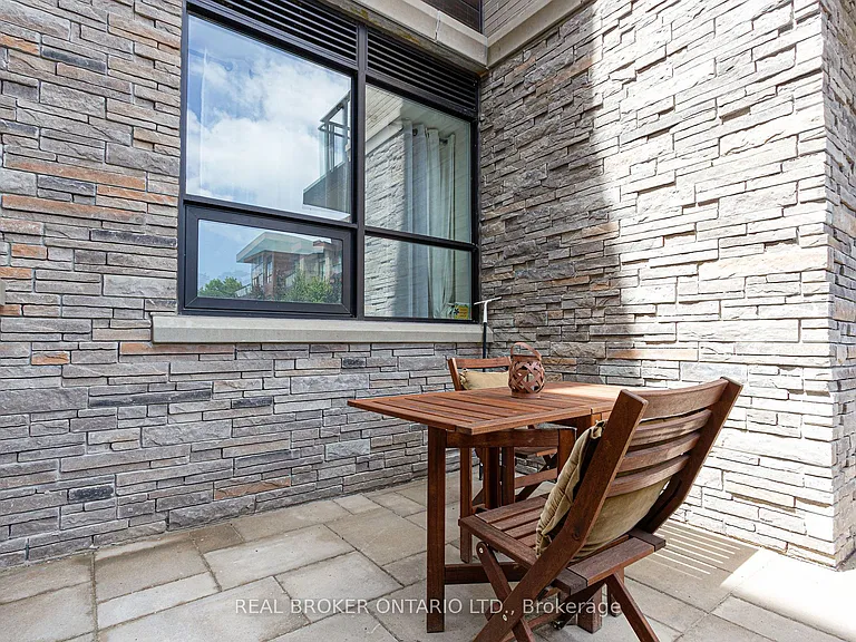 1575 Lakeshore Rd W #161 — Photo 20