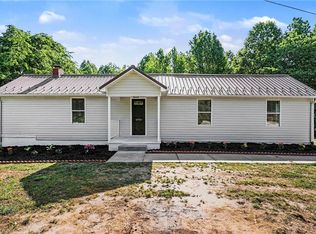 4900 Day Ct, Walkertown, NC 27051