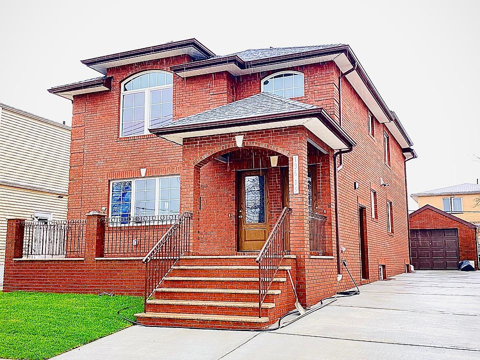 1st image of 13615 63rd Ave #1