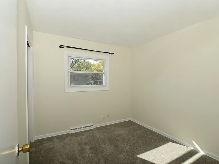 134 S 19th St — Photo 32