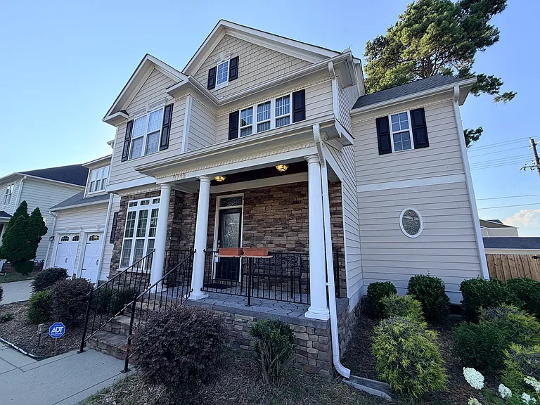 2712 Plum Ridge Rd — Photo 3