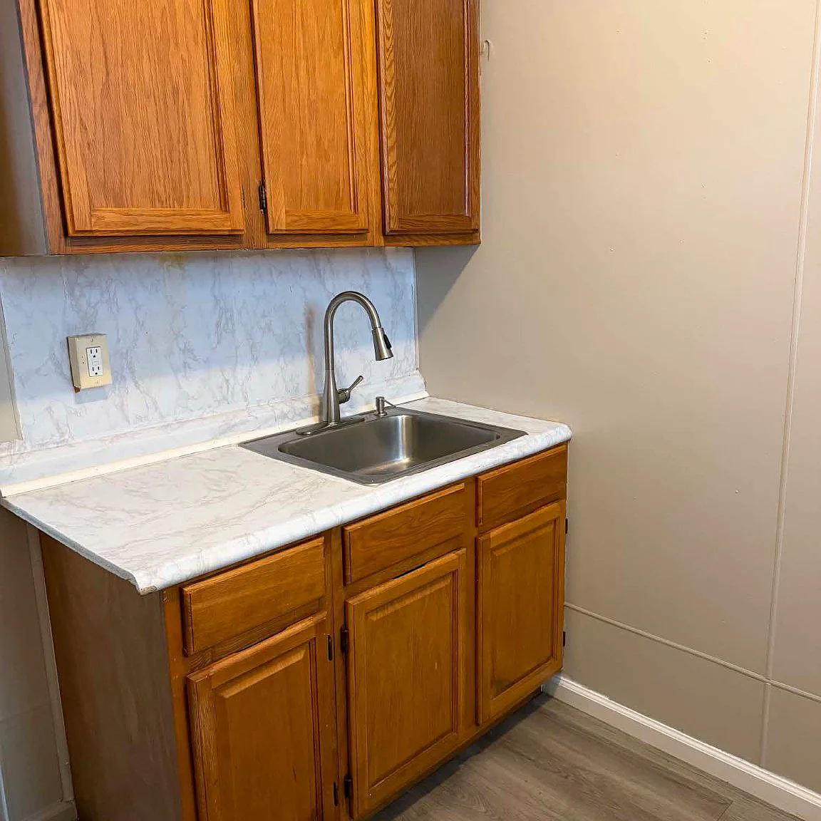 2 bed, 1.0 bath, 1044 sqft, $1,550 — Photo 3
