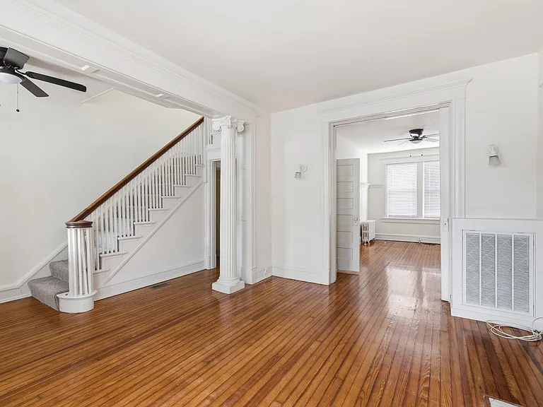 2425 W Main St — Photo 8
