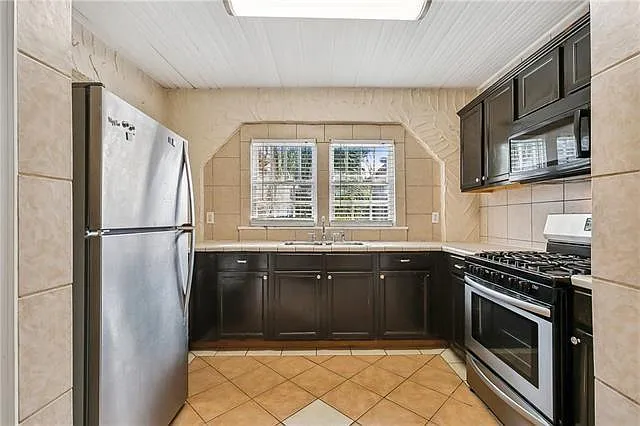 5509 Cucullu St — Photo 5