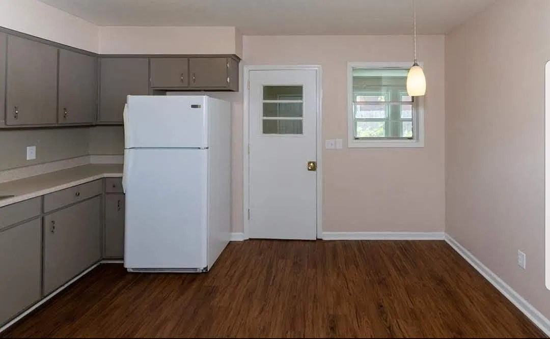 3 bed, 1.5 bath, 1482 sqft, $1,400 — Photo 4