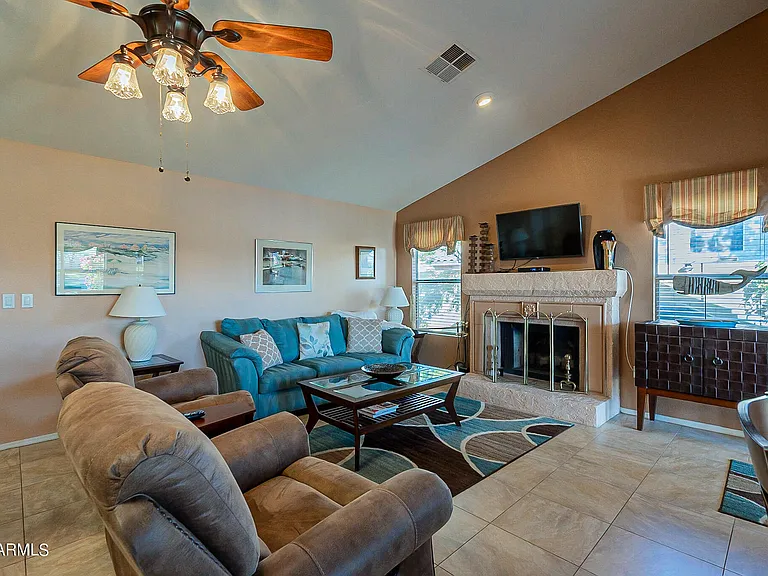 9023 W Lisbon Ln — Photo 46