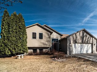 4712 E 4th St, Sioux Falls, SD 57110