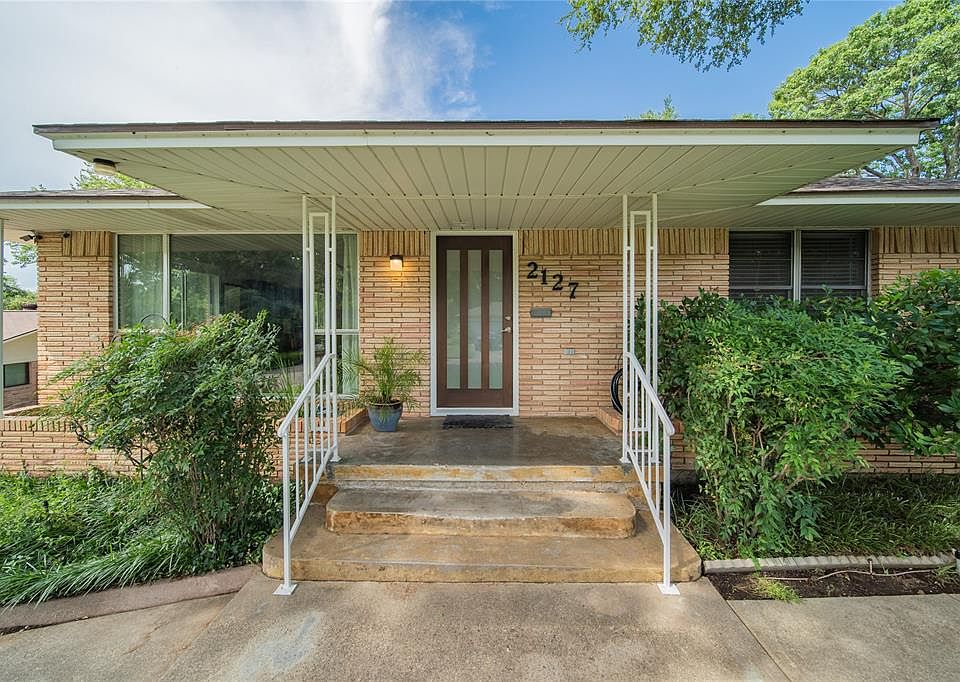 1st image of 2127 Siesta Dr