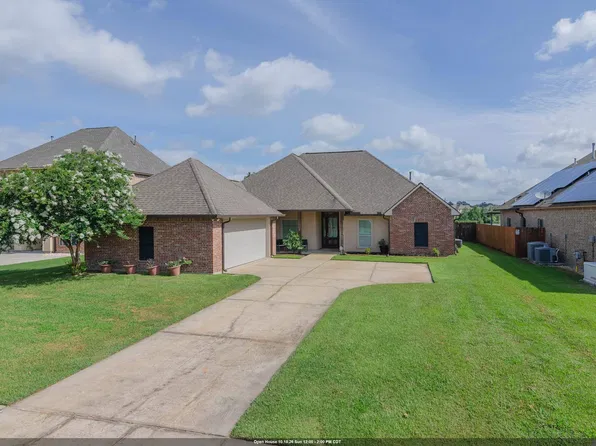 8669 Sandpiper St, Denham Springs, LA 70706