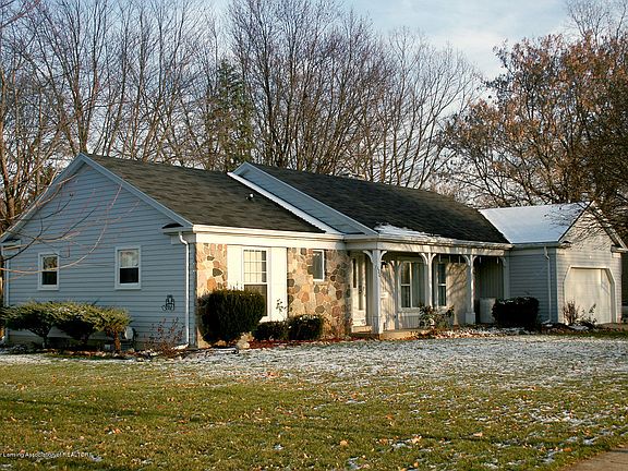 4th image of 130 Maria Dr