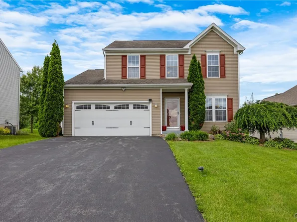 31 Sun Meadows Way, Baldwinsville, NY 13027