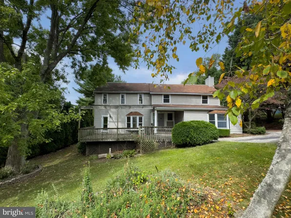 207 Vaughn Rd, Royersford, PA 19468
