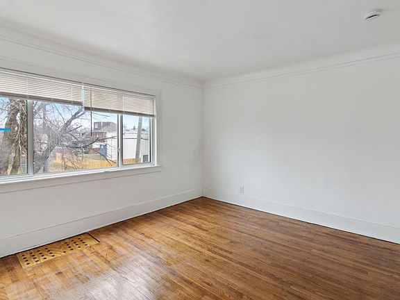 4th image of 10027 Elmira St #2