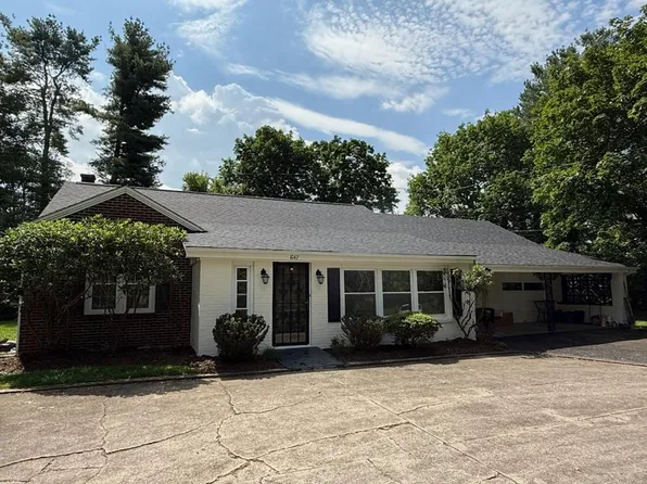 1047 Glendale Rd, Galax, VA 24333