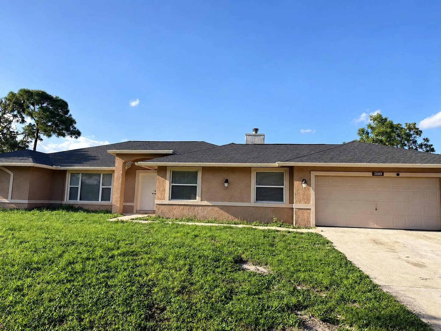 4 bed, 2.0 bath, 2509 sqft, $3,500 — Photo 1