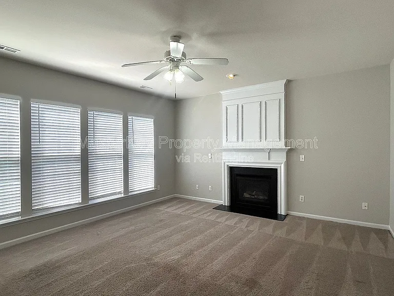 12319 Honeychurch St — Photo 8
