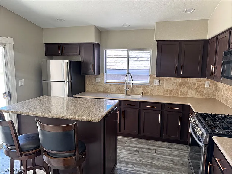 5396 Golden Barrel Ave — Photo 21